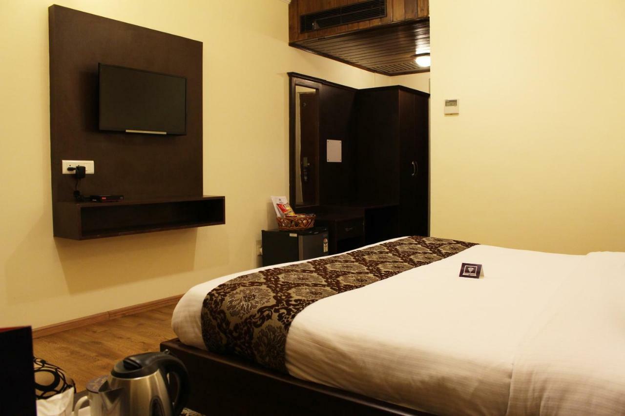 Palette - Solar Residency Hotel Srinagar  Exterior photo